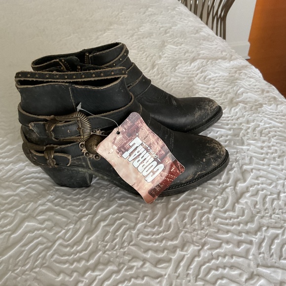 Corral Ankle Boots 7 Black NWT - Picture 2 of 5